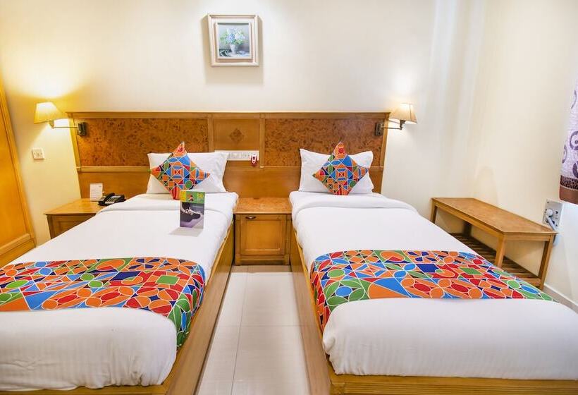 Номер Deluxe, Fabhotel Metro Manor Central Station