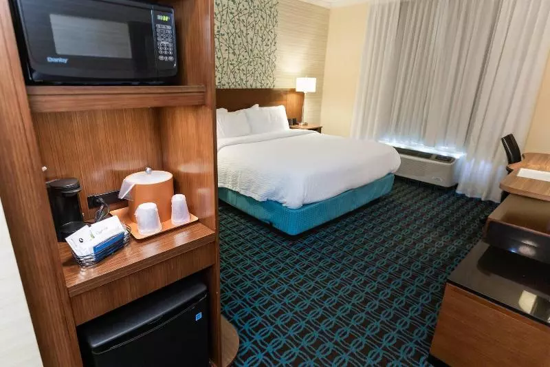 Standard-huone Queen-vuode, Fairfield Inn & Suites By Marriott Bowling Green