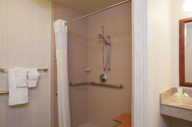 غرفة قياسية سرير كينج, Hilton Garden Inn Hickory