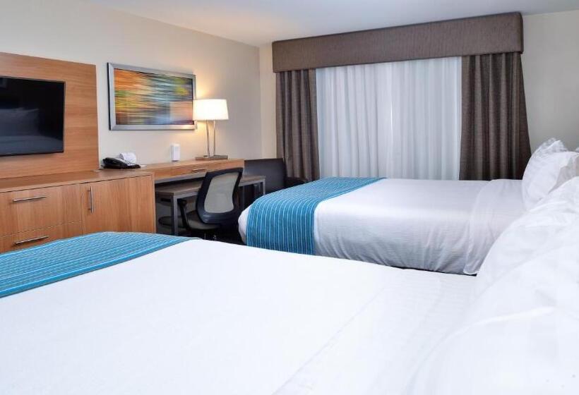 חדר סטנדרט, Holiday Inn Hotel & Suites Edmonton Airport Conference Centre, An Ihg