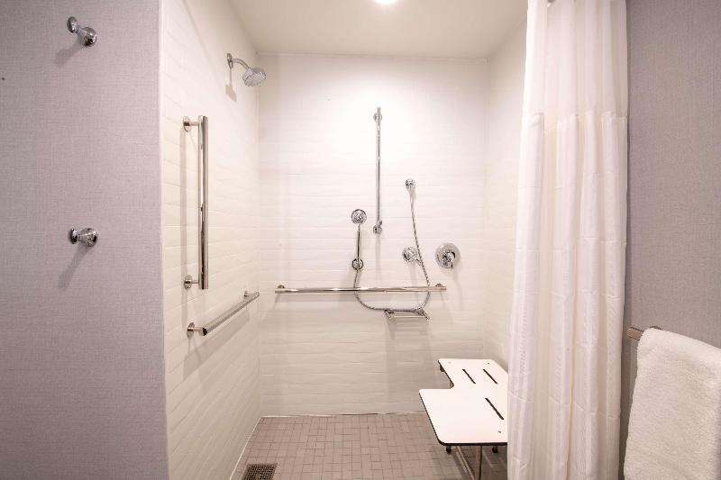 סוויטה, Holiday Inn Hotel & Suites Edmonton Airport Conference Centre, An Ihg