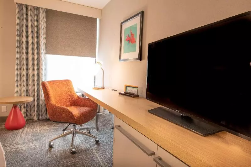 スイート, Holiday Inn Hotel & Suites Edmonton Airport Conference Centre, An Ihg