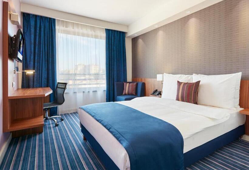 اتاق خانوادگی, Nobel Palace