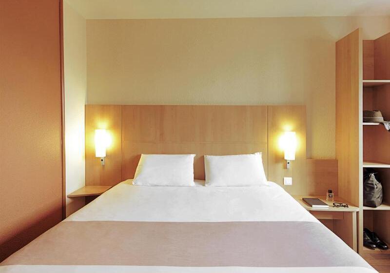 Номер Стандарт Кровать Кинг Адаптированный для Инвалидов, Holiday Inn Express & Suites Bonham, An Ihg