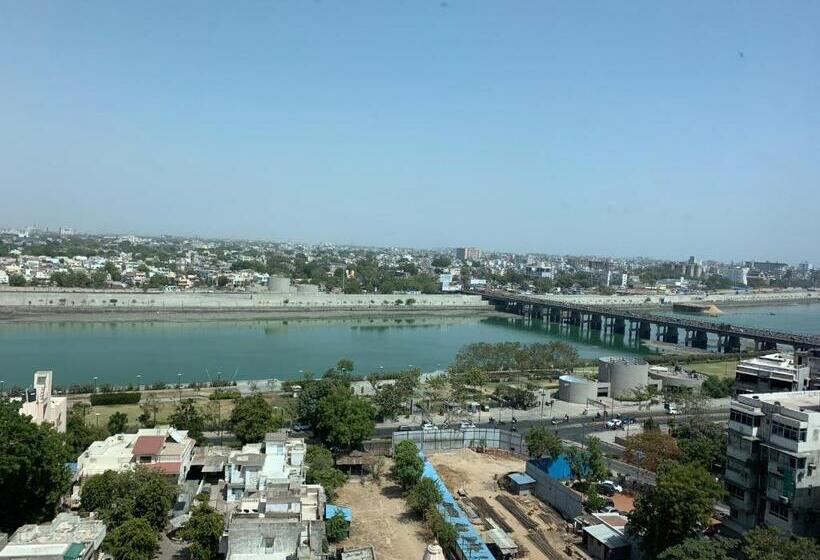 Номер Стандарт, Hyatt Regency Ahmedabad