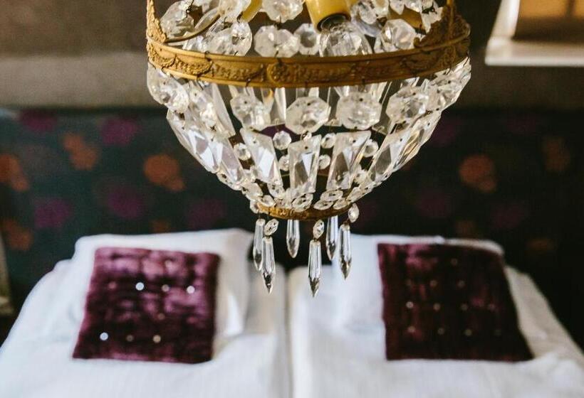 اتاق لوکس, Kasteel Pietersheim