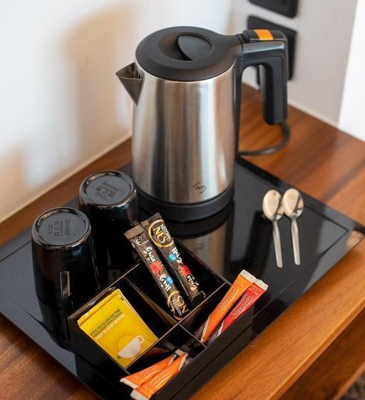 Номер Стандарт, Latitude 21