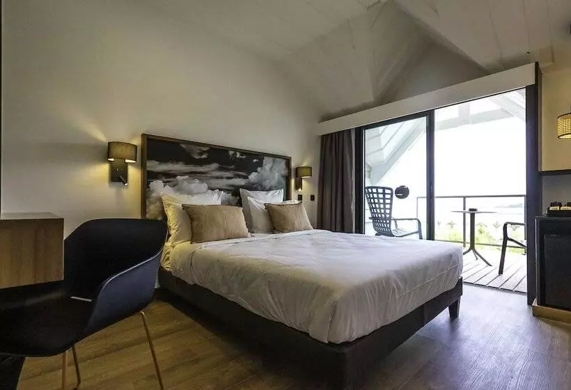 اتاق استاندارد, Latitude 21