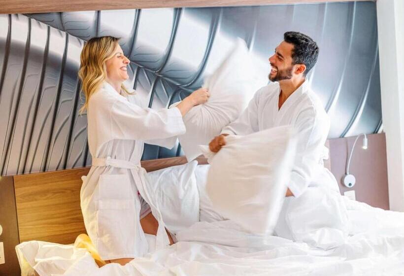 سوئیت جونیور با تخت بزرگ, Mercure Sao Paulo Moema Times Square