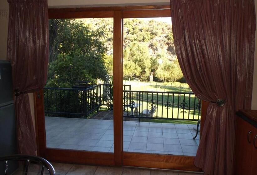 اتاق استاندارد با چشم‌انداز باغ, Old Mill Lodge, Seasonal Working Ostrich Farm & Restaurant, Oudtshoorn