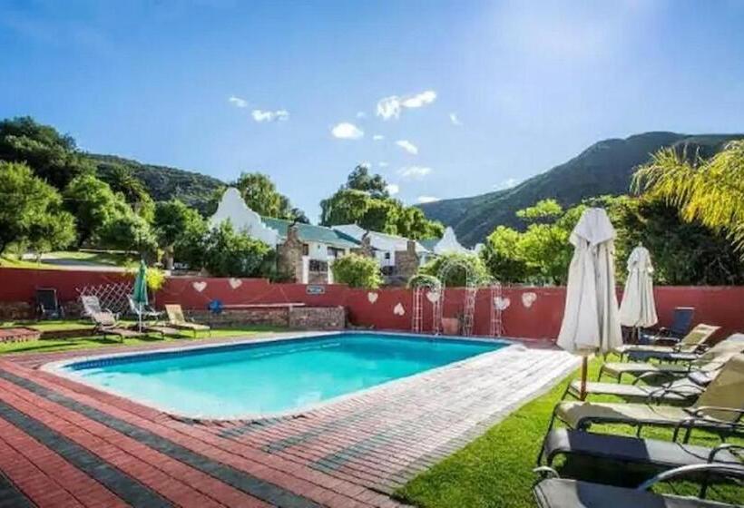 اتاق استاندارد با تخت بزرگ, Old Mill Lodge, Seasonal Working Ostrich Farm & Restaurant, Oudtshoorn