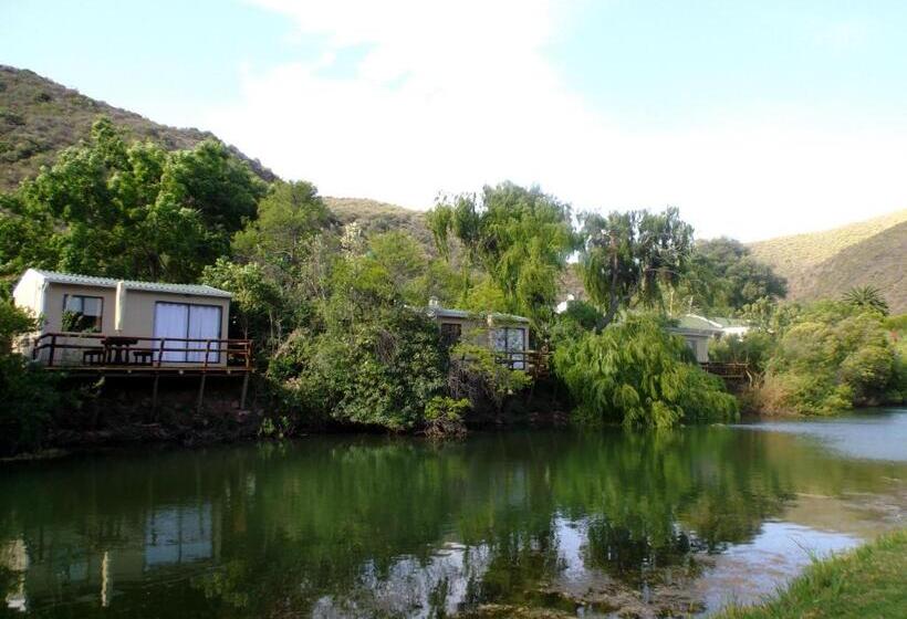 کلبه ییلاقی, Old Mill Lodge, Seasonal Working Ostrich Farm & Restaurant, Oudtshoorn