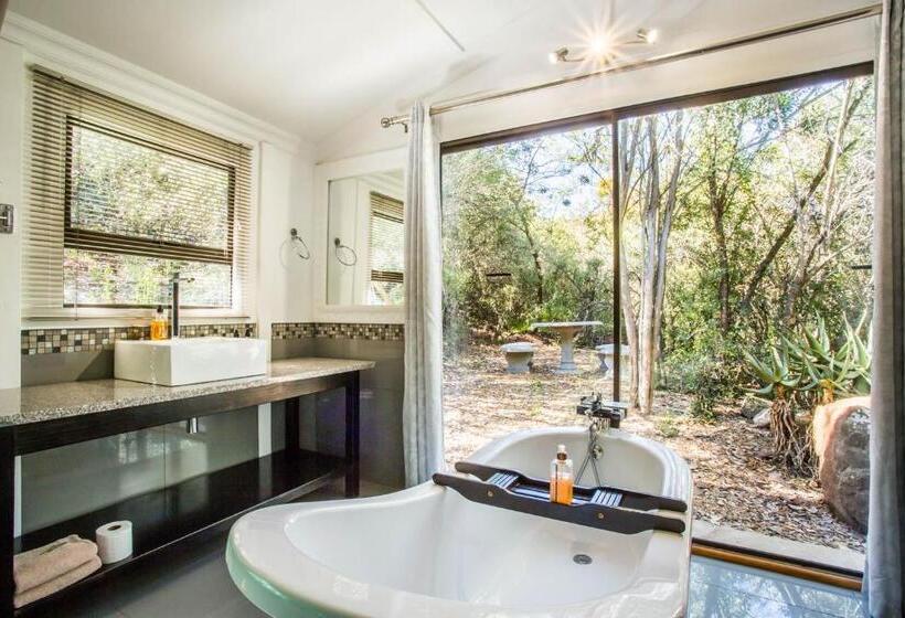 چادر با خدمات رفاهی لوکس, Old Mill Lodge, Seasonal Working Ostrich Farm & Restaurant, Oudtshoorn