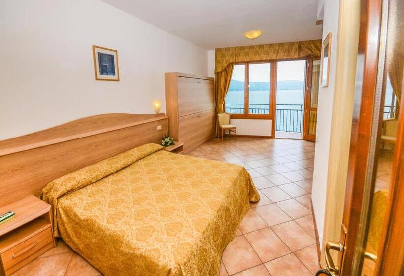 اتاق استاندارد با چشم‌انداز دریاچه, All Inclusive Hotel Piccolo Paradiso
