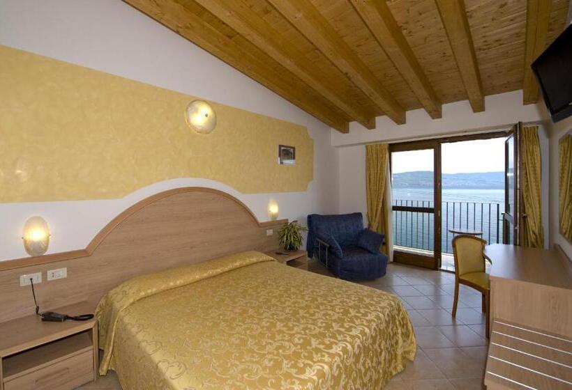 اتاق استاندارد با چشم‌انداز دریاچه, All Inclusive Hotel Piccolo Paradiso