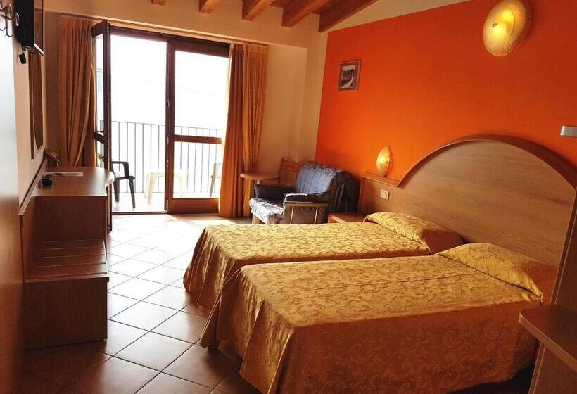 اتاق استاندارد سه نفره, All Inclusive Hotel Piccolo Paradiso