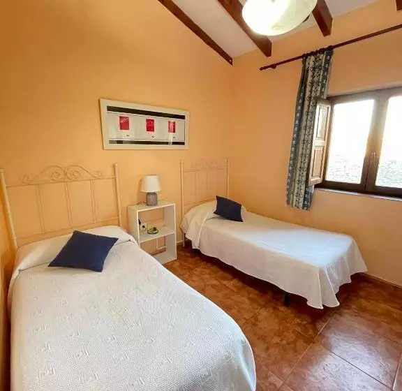 庭の見える１ベッドルームアパートメント, Posada La Cabana De Salmon