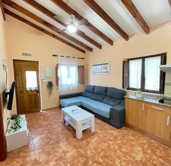 庭の見える１ベッドルームアパートメント, Posada La Cabana De Salmon
