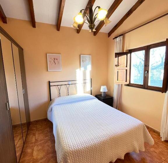 庭の見える１ベッドルームアパートメント, Posada La Cabana De Salmon