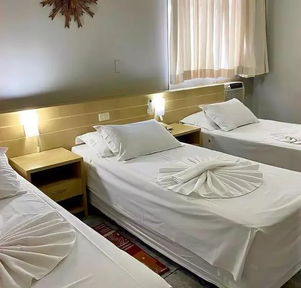 デラックストリプルルーム, River Palace