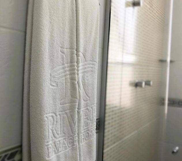 חדר דלוקס יחיד, River Palace