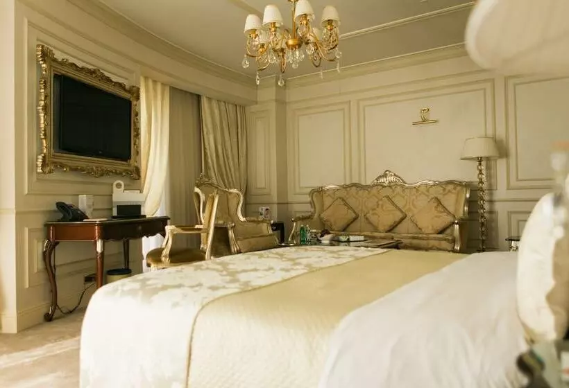 سوییت جونیور, Rixos Khadisha Shymkent