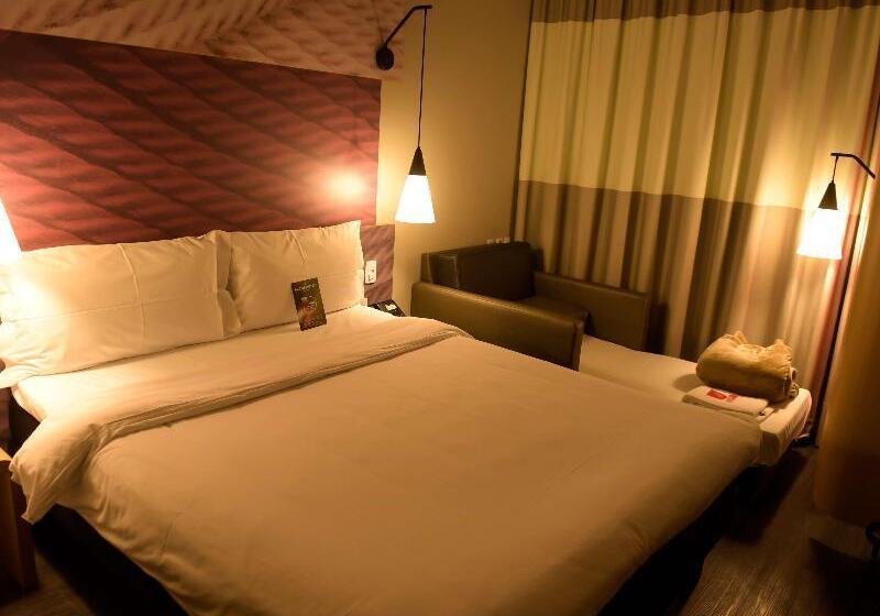 キングサイズベッドのスーペリアルーム, Rixos Khadisha Shymkent