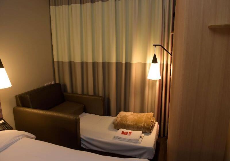 キングサイズベッドのスーペリアルーム, Rixos Khadisha Shymkent