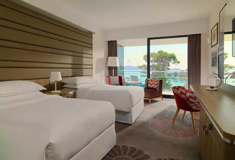 オーシャンビューデラックスルームバルコニー付き, Sheraton Dubrovnik Riviera