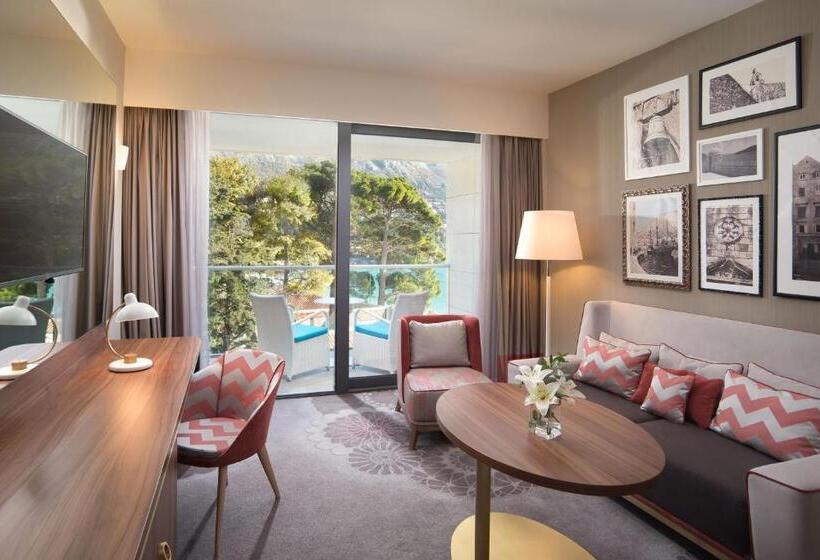 סוויטת אקזקיוטיב עם מרפסת, Sheraton Dubrovnik Riviera