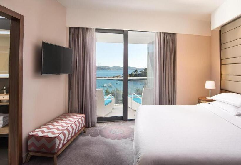 سوئیت اجرایی با بالکن, Sheraton Dubrovnik Riviera