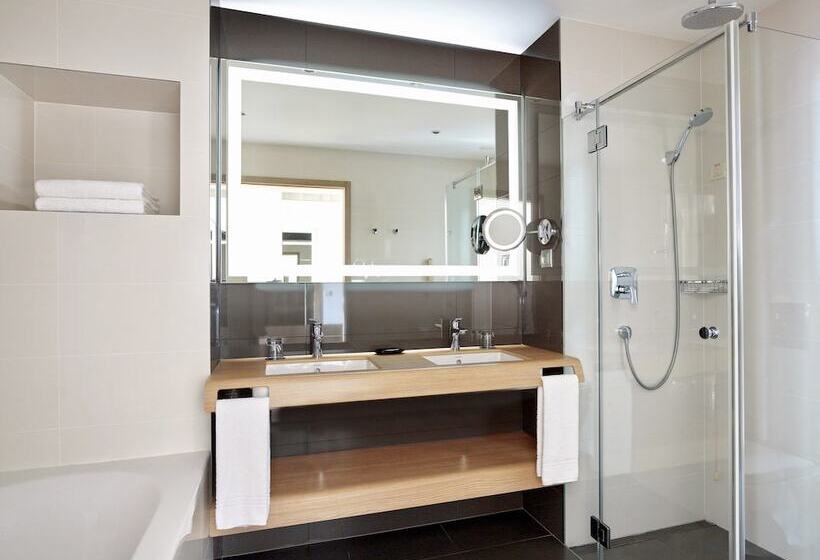 חדר סופריור צדדי נוף לים, Sheraton Dubrovnik Riviera