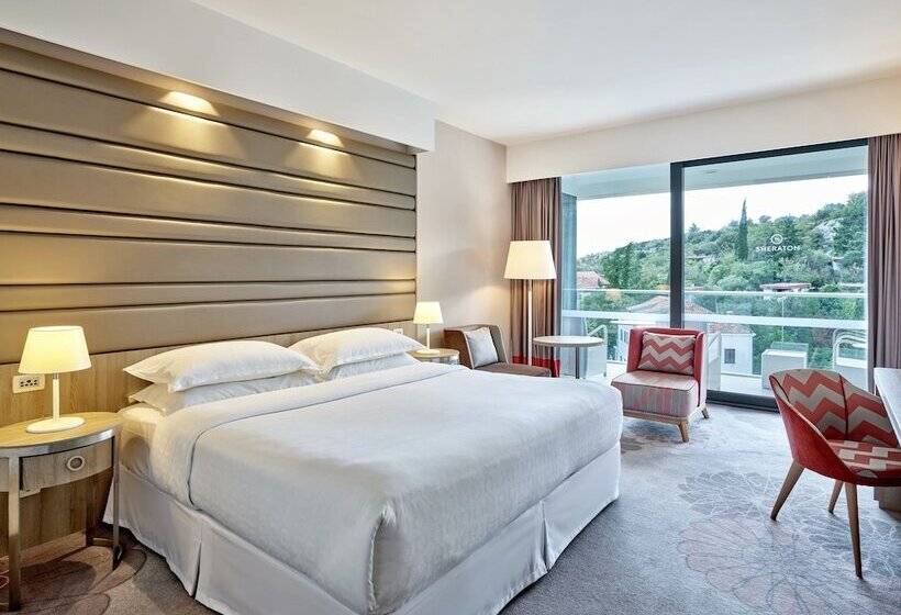 اتاق سوپریور با چشم‌انداز جانبی دریا, Sheraton Dubrovnik Riviera