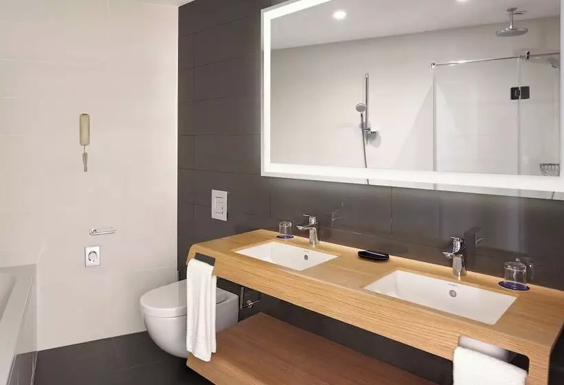 エグゼクティブ スイート、バルコニー付き, Sheraton Dubrovnik Riviera