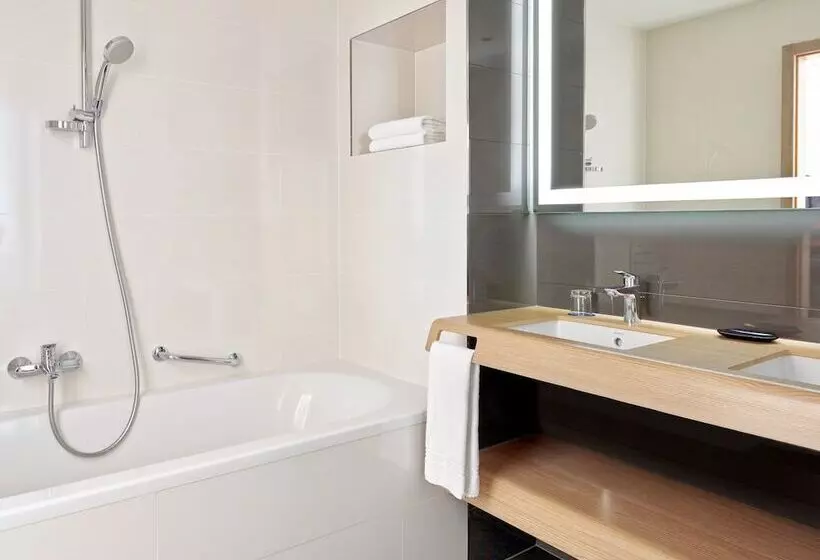 エグゼクティブ スイート、バルコニー付き, Sheraton Dubrovnik Riviera