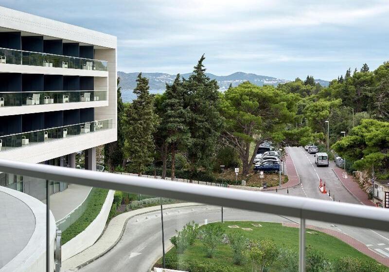 اتاق کلاسیک با تخت دونفره, Sheraton Dubrovnik Riviera