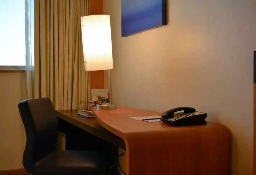 اتاق سوپریور با چشم‌انداز جانبی دریا, Novotel Rio De Janeiro Barra Da Tijuca