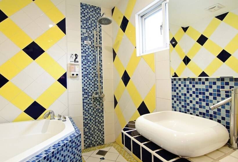 اتاق لوکس, Ocean Star B&b