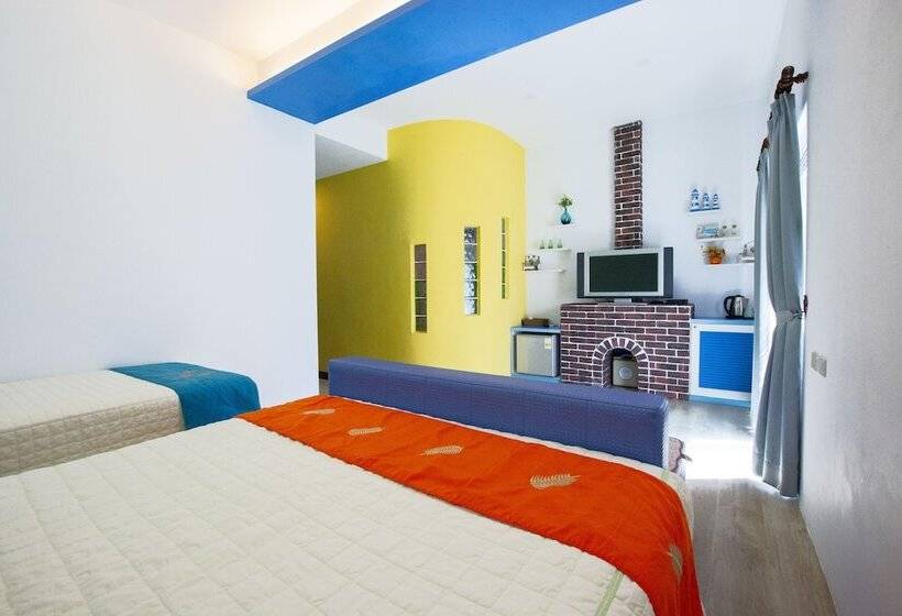 اتاق لوکس سه تخته, Ocean Star B&b