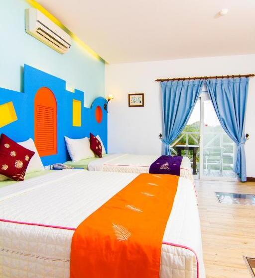 سوییت خانوادگی, Ocean Star B&b