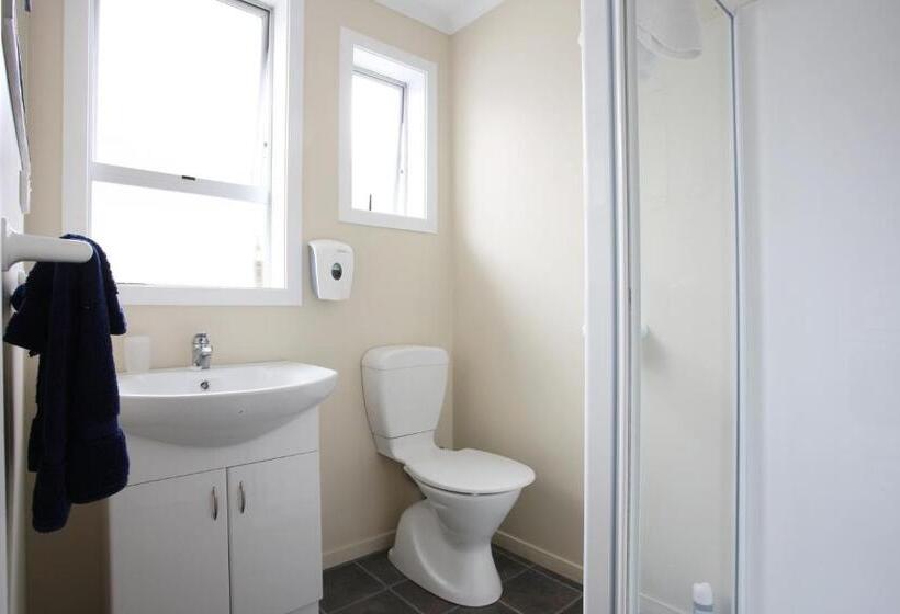 Апартаменты 2 Спальни, Queens Park Motels