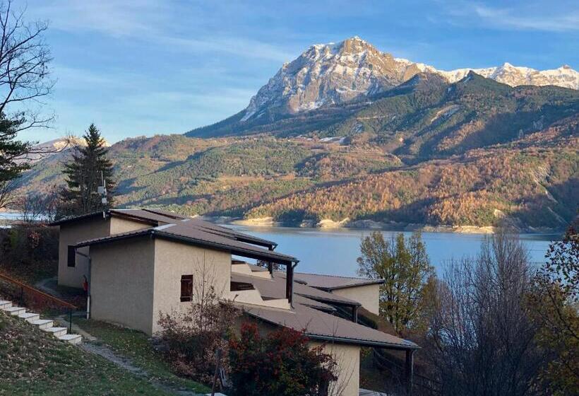 סטודיו סופריור, L Ecrin Du Lac