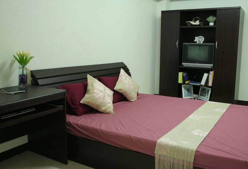 اتاق استاندارد, The European Place