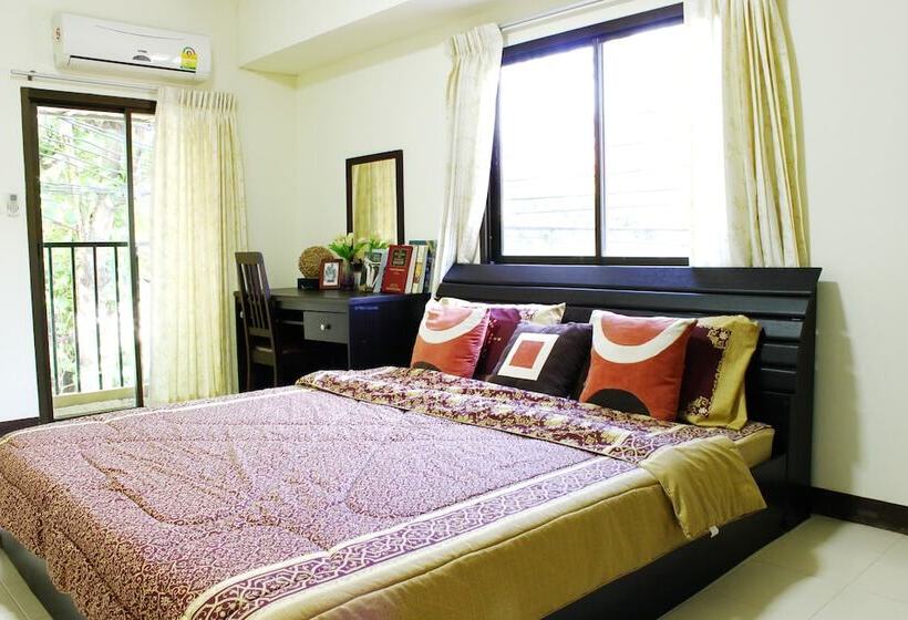 اتاق استاندارد, The European Place