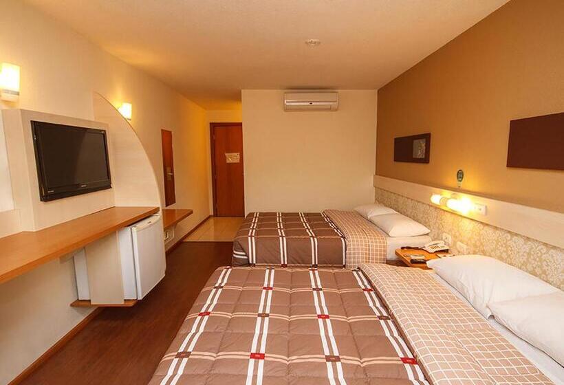 غرفة قياسية رباعية, 10 Uniao Da Vitoria