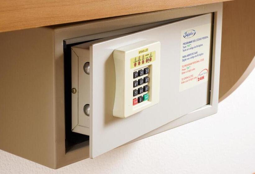 غرفة قياسية رباعية, 10 Uniao Da Vitoria