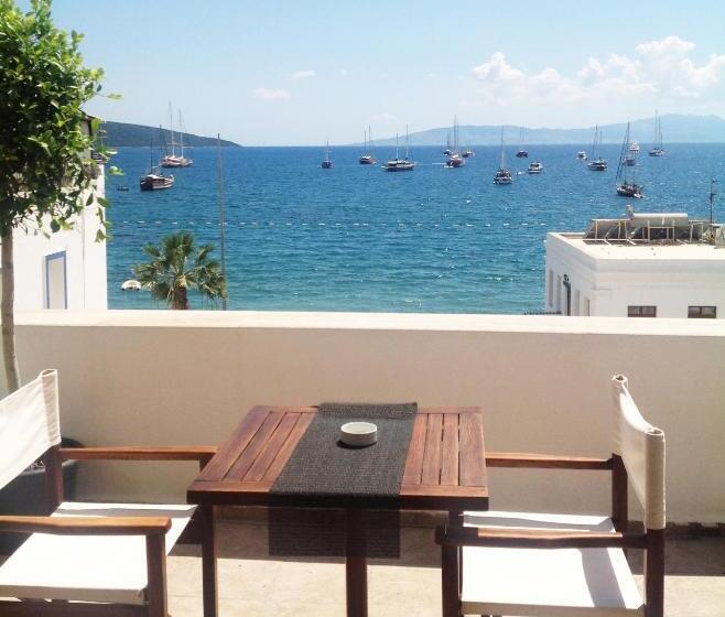 سوئیت اجرایی با چشم‌انداز دریا, Akkan