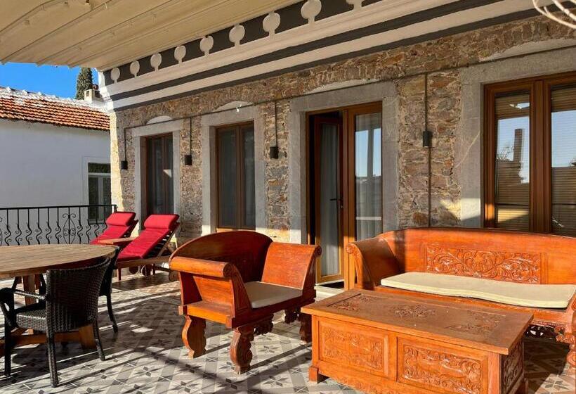 Deluxe Suite Sea View, Akkan