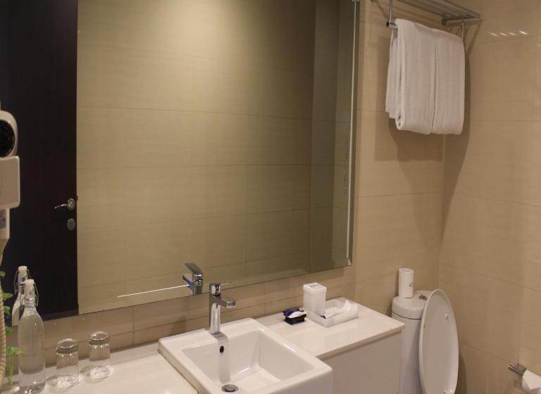 Номер Deluxe, Aston Imperial Bekasi Hotel & Conference Center