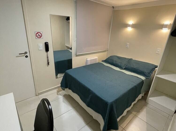 이코노미 룸, Cantareira